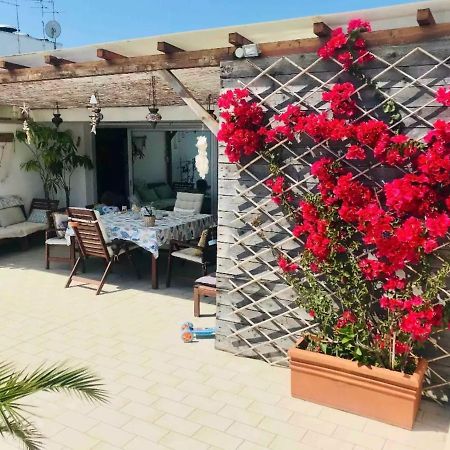Attico Con Terrazza A Viareggio Apartman Kültér fotó
